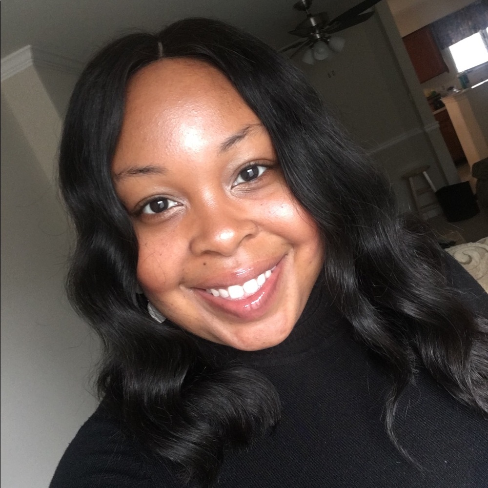 Meet your Posher, Candace